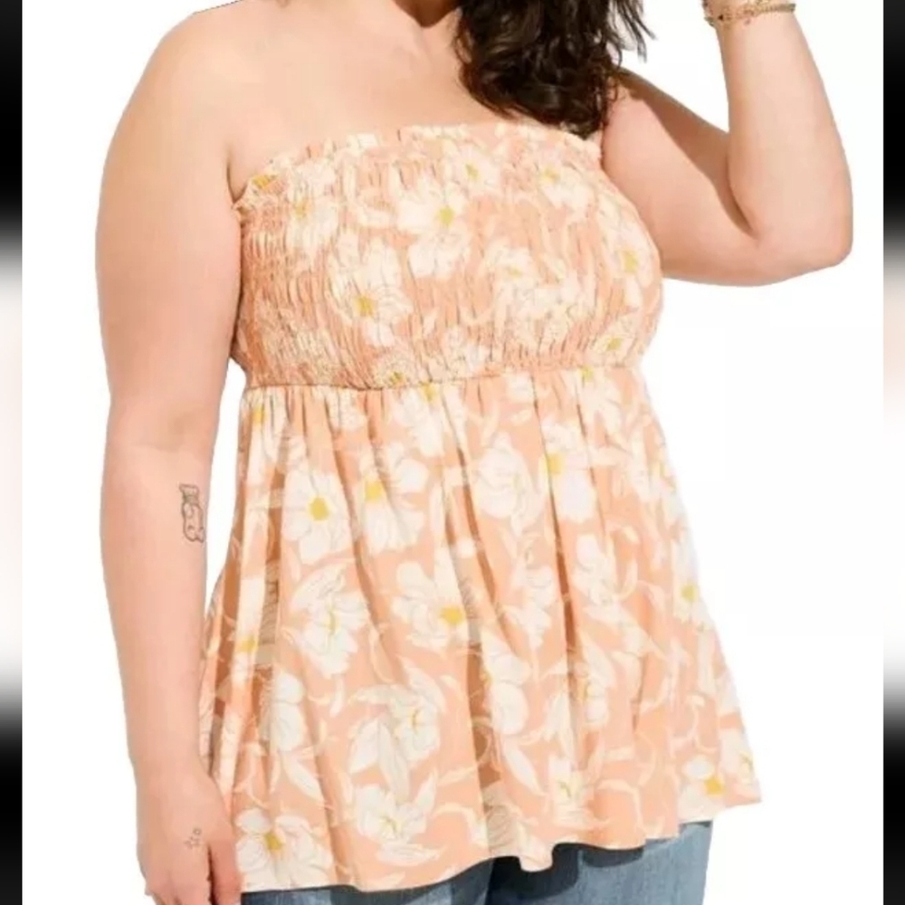 Torrid Floral Peach Strapless Top